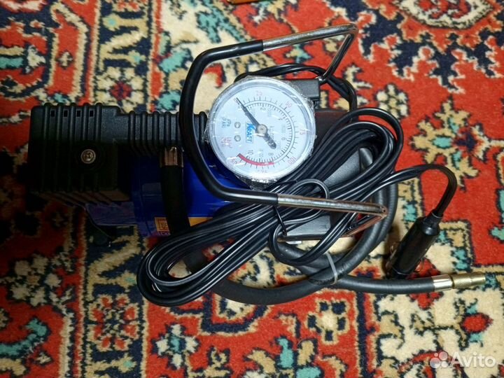 Компрессор автомобильный