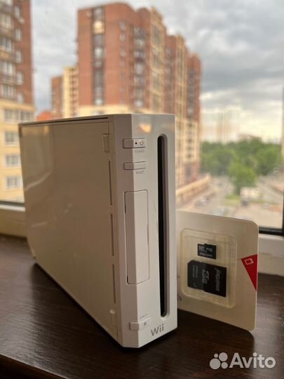 Игровая приставка Nintendo wii белая