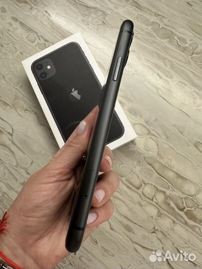 iPhone 11, 64 ГБ