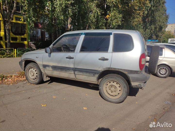 В разборе Chevrolet Niva