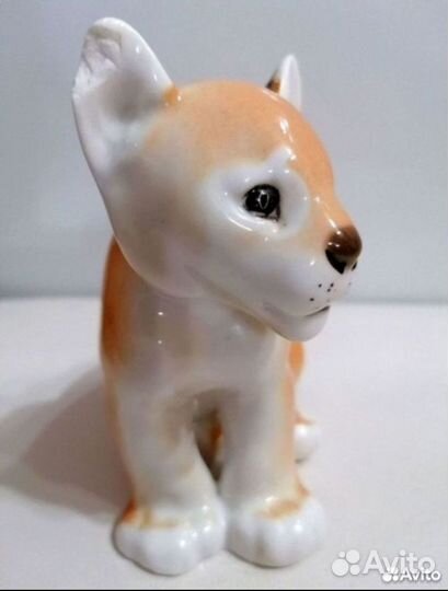 Статуэтка фарфоровая Львёнок лфз