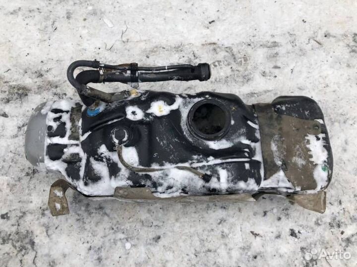 Бак топливный Toyota Hilux Pick Up