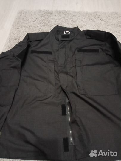 Форма чёрная