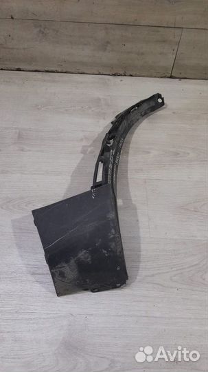 Кронштейн бампера задний правый Mercedes V 167 Gle