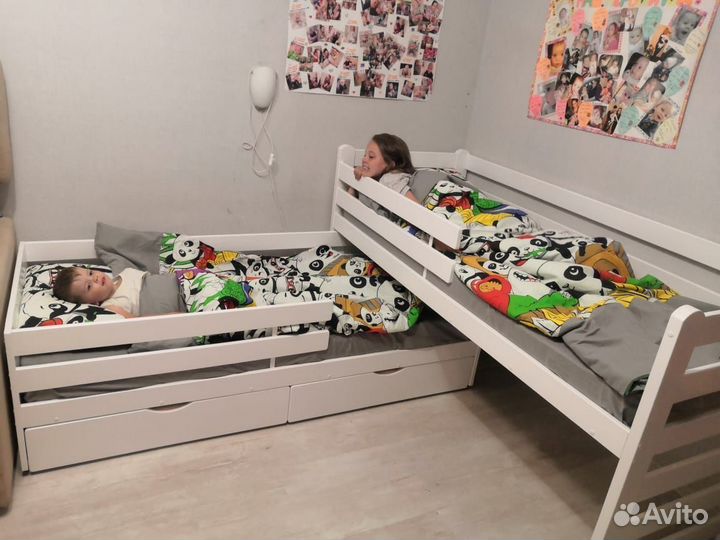 Кровать выдвижная двухъярусная модель 25