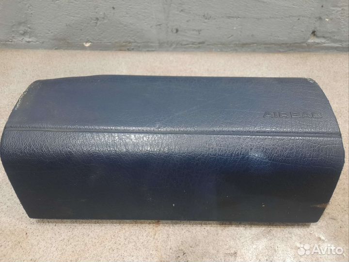 Подушка безопасности Volkswagen Passat B4