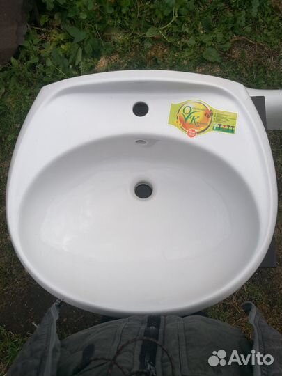 Раковина с пьедесталом