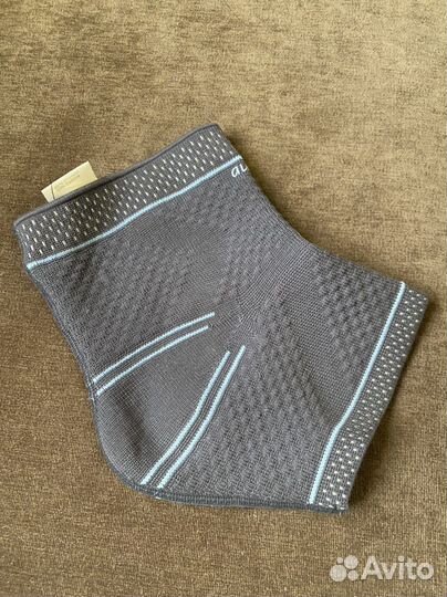 Голеностопный бандаж компрессионный