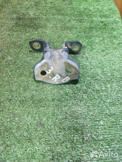Петля двери задняя правая Hyundai Accent 2