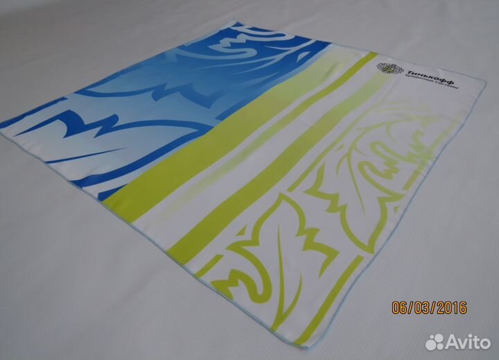 Флаги, свитеры, футболки, платки, банданы, шарфы