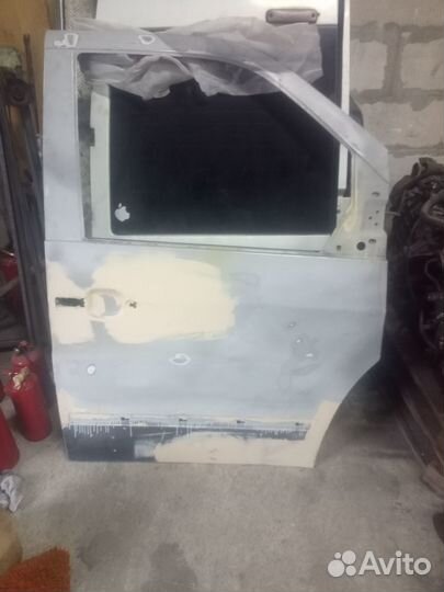 Дверь на Вито 638 после ремонта