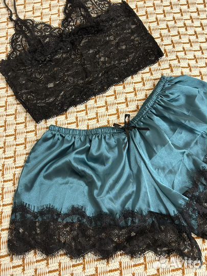 Пижамный комплект, шорты и бра