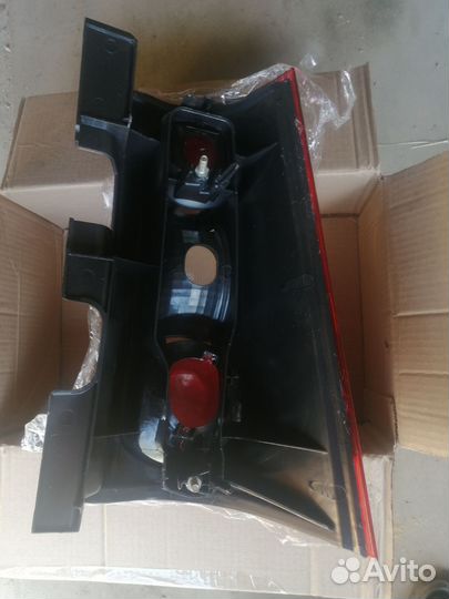 Задний фонарь