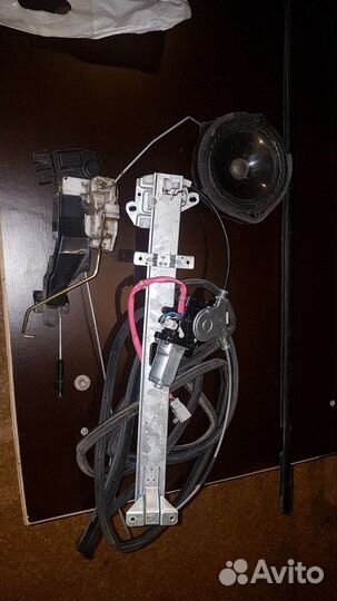 Стекло переднее правое Honda fit/Jazz