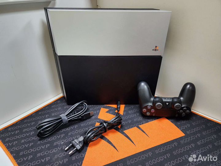 Sony playstation 4 500Gb Прошитая(Игры бесплатно)
