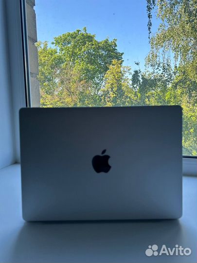 Macbook pro 14 2021