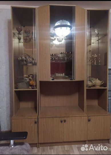 Шкаф сервант