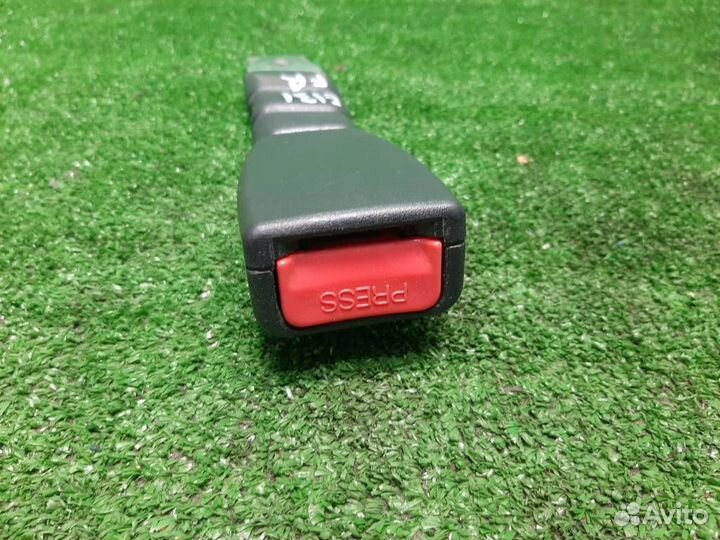 Замок ремня безопасности передний правый Hyundai