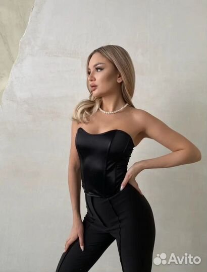 Топ черный атласный. новый топ под пиджак