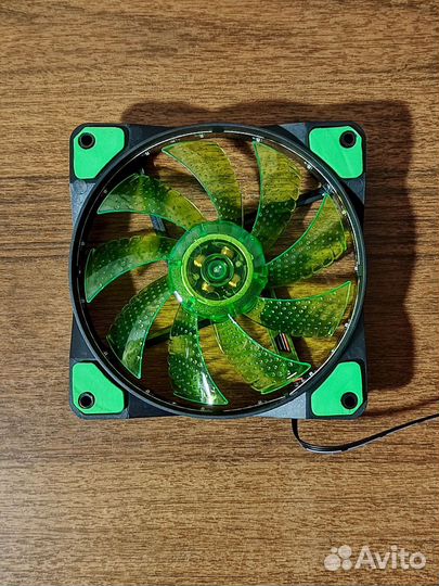 Вентилятор 120x120x25 мм (подключение 3-pin и Mole