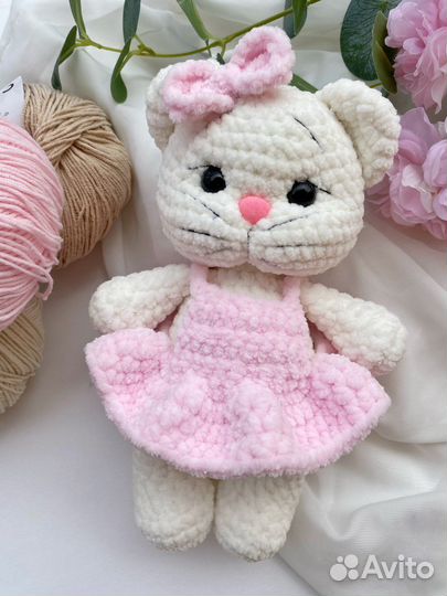 Мягкая игрушка Кошечка вязаная амигуруми