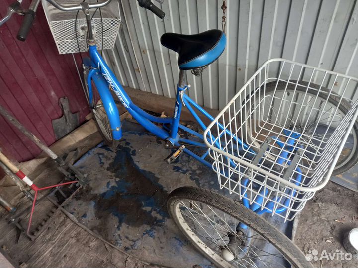 Взрослый трехколесный велосипед