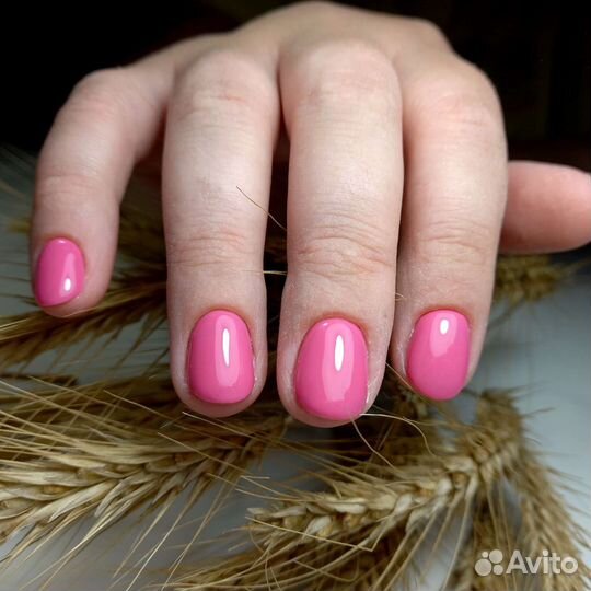 Маникюр, наращивание ногтей и педикюр