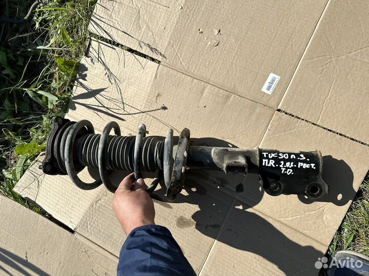 Передняя правая стойка в сборе Tucson 3 (18-21)