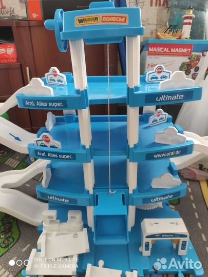 Трек, парковка, гараж для машинок