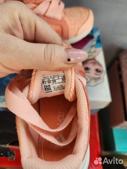 Кроссовки для девочки 28 размер