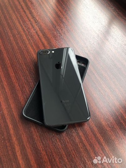 iPhone 8 Plus, 256 ГБ