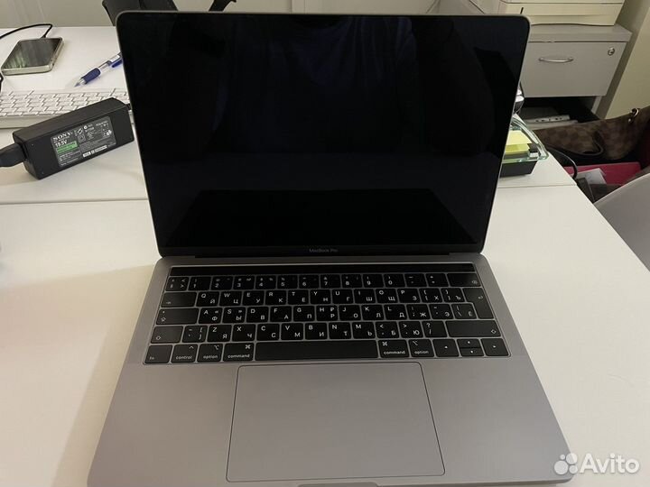 Macbook Pro 13 2019 retina touch bar
