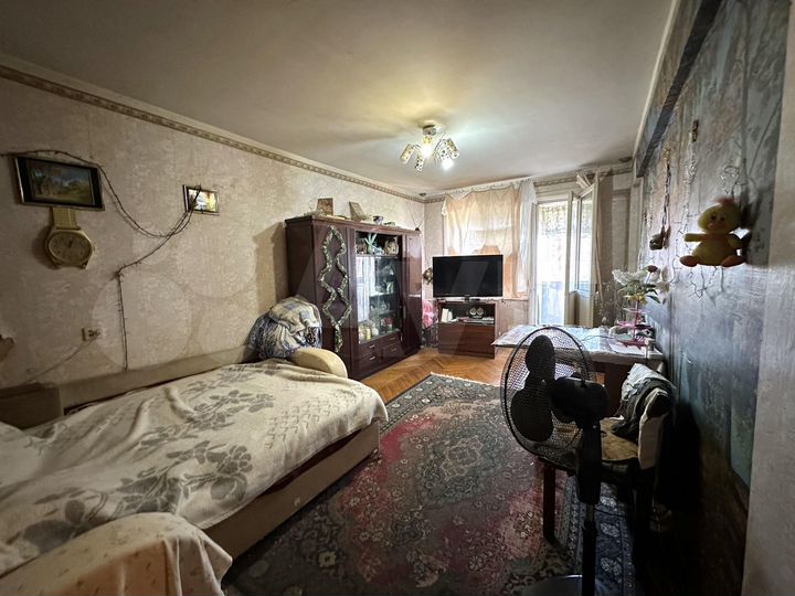 3-к. квартира, 70 м², 5/5 эт.