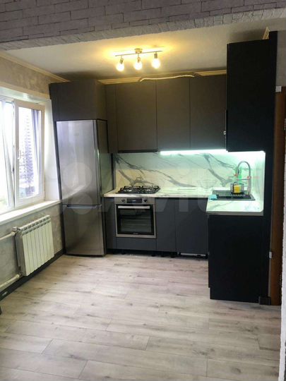 3-к. квартира, 53 м², 10/10 эт.