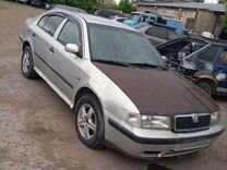 Skoda Octavia 1.6 AT, 2000, битый, 443 000 км, с пробегом, цена 55 000 руб.