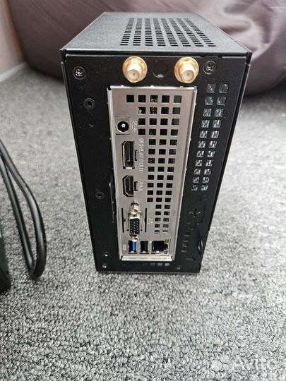 Компьютер Asrock Deskmini A300