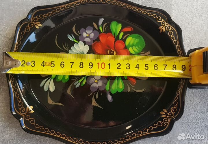 Подносы жостовские