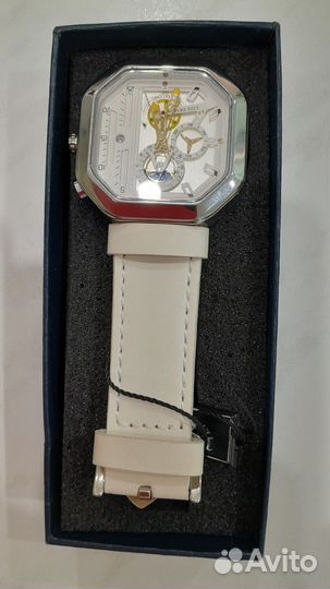 Мужские кварцевые часы с белым ремешком