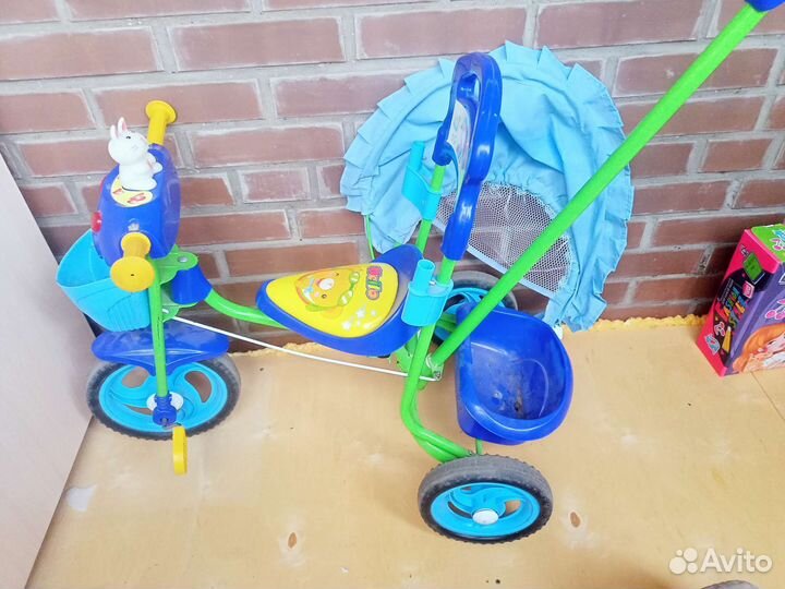 Детский трехколесный велосипед бу