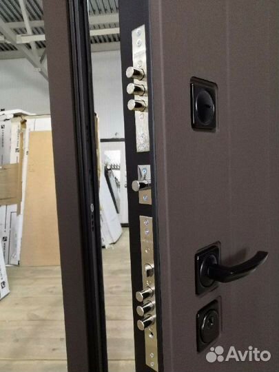 Двери входные в наличие