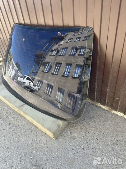 Стекло заднее Toyota Vista (V50) V рестайлинг (200