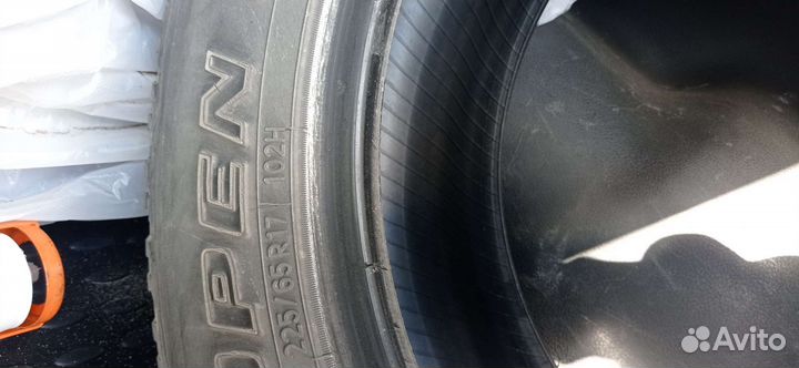 Toyo Open Country A/T 225/65 R17