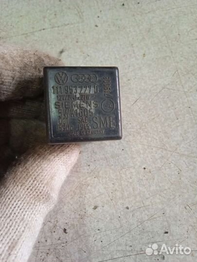 Реле поворотов audi 200 c3 ауди 200