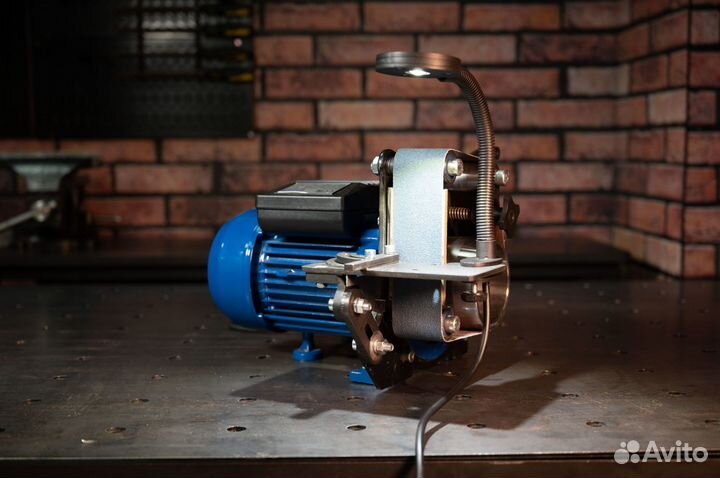 Светильник станочный, лампа