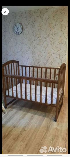 Детская кроватка с матрасом как новая