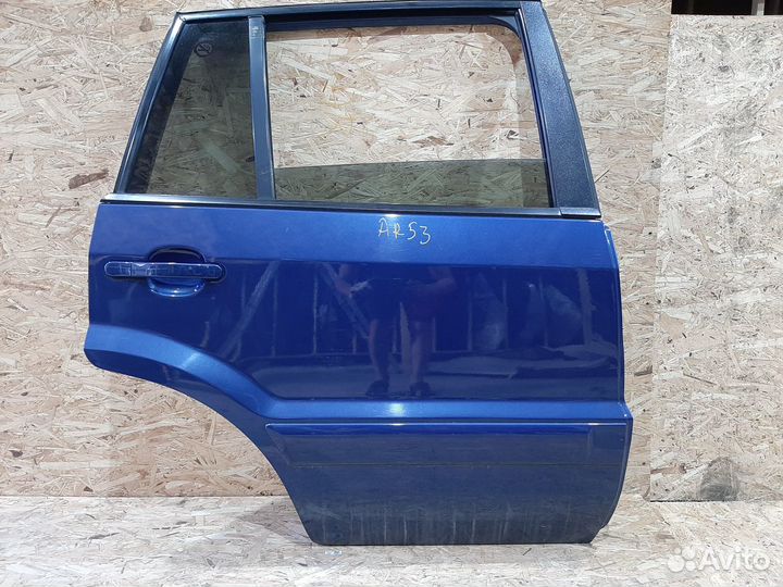 Задняя правая дверь Ford Fusion