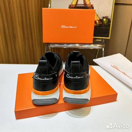 Элегантные кроссовки Santoni для стильных мужчин