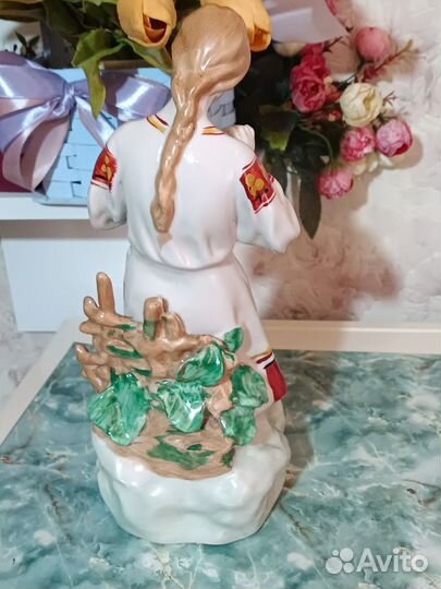 Статуэтка фарфор СССР