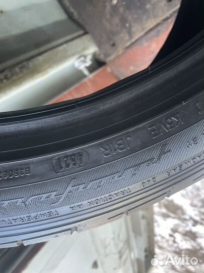 Dunlop SP QuattroMaxx 275/40 R22