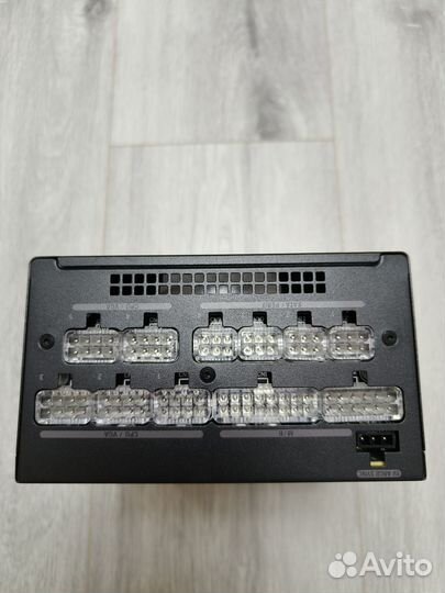 Блок питания Super Flower Leadex III Gold argb 750